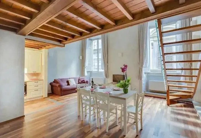 Albizi Giotto Apt 105